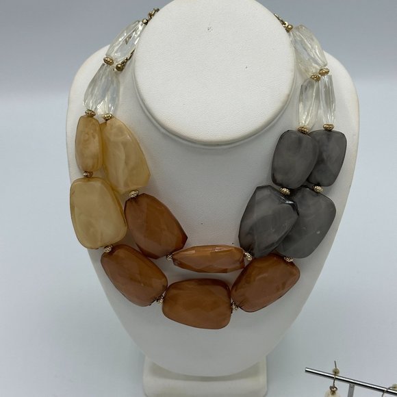 Multicolor Chunky Beaded Statement Necklace and Pierced Earrings Set - Picture 2 of 4